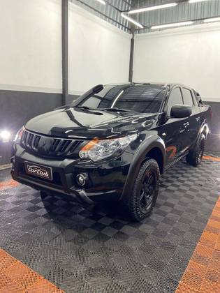 MITSUBISHI L200 TRITON 2.4 16V TURBO DIESEL OUTDOOR GLS CD 4X4 AUTOMÁTICO